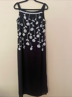Arthea bt Sarah PolsterBlack Floral Midi Skirt with White Print